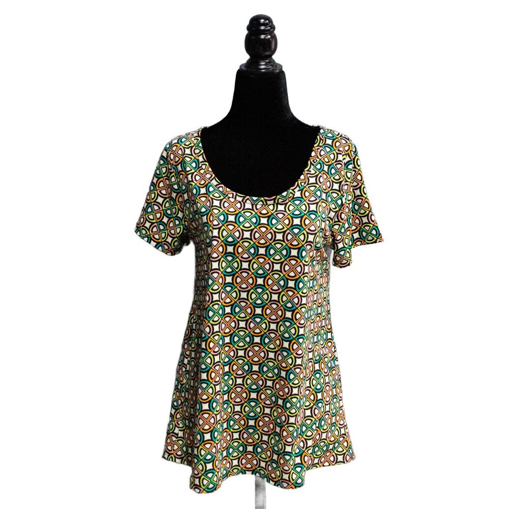 NWT LuLaRoe Rainbow Peace Sign Classic T, Size Small